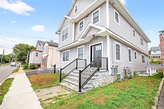 91 Marble Ave Unit 2, Pleasantville, NY 10570