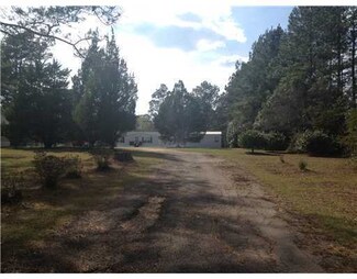 597 Highway 29, Wiggins, MS 39577