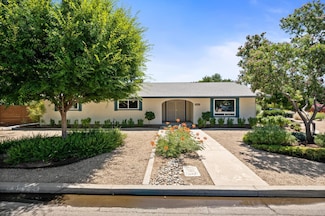 4760 N Rowell Ave, Fresno, CA 93726
