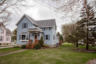 203 S 2nd St, Oakfield, WI 53065