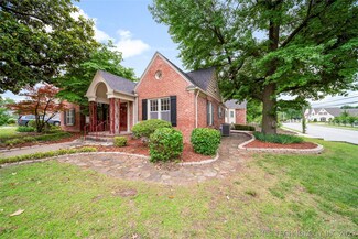2404 E 22nd Place, Tulsa, OK 74114