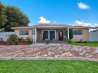 2586 Freeport Rd, West Palm Beach, FL 33406