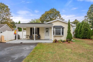 16 Monack Rd, Buzzards Bay, MA 02532