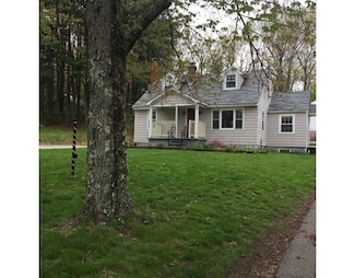 1150 Stafford St, Rochdale, MA 01542