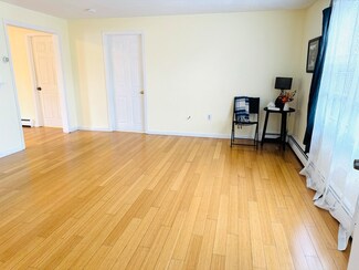37 Short St Unit 5, Lowell, MA 01851