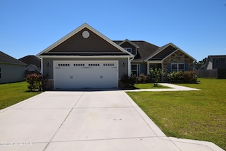504 Ivory Ct, Jacksonville, NC 28546