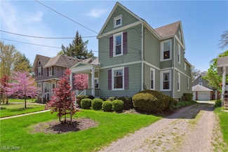 162 S Cedar St, Oberlin, OH 44074
