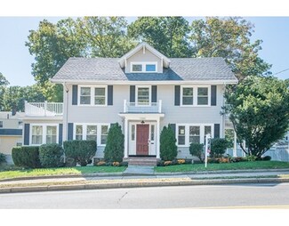 1060 Franklin St, Melrose, MA 02176