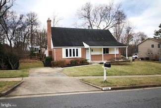 5302 Pommeroy Dr, Fairfax, VA 22032