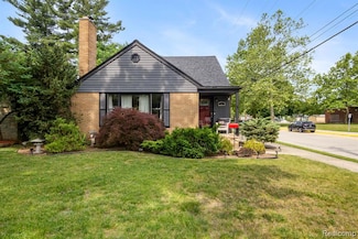 461 N Silvery Ln, Dearborn, MI 48128