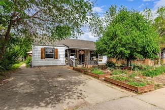 1341 Chester St, Aurora, CO 80010