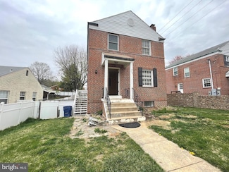 118 Fairview Ave, Front Royal, VA 22630