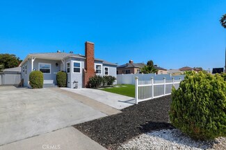 11925 Arminta St, North Hollywood, CA 91605