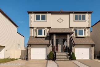228 Slater Blvd, Staten Island, NY 10305