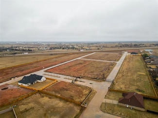 3508 Redbud Dr, Chickasha, OK 73018