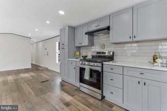 239 Edward Ln, Lothian, MD 20711