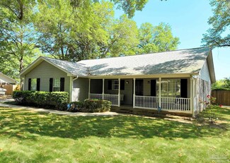 5400 Hamilton Ln, Milton, FL 32571