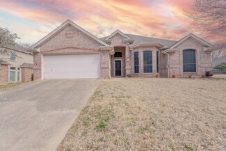 409 Bryce Ln, Arlington, TX 76013