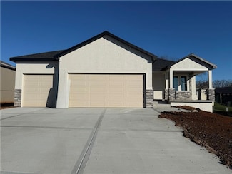 31501 W 86th Ct, De Soto, KS 66018