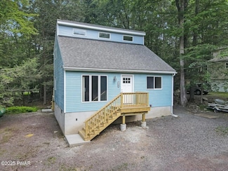 1180 Wallenpaupack Dr, Lake Ariel, PA 18436