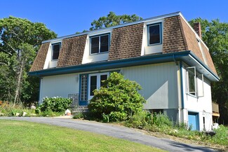 726 Smith Neck Rd, South Dartmouth, MA 02748