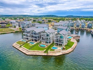 408 Island Cir, Kingsland, TX 78639