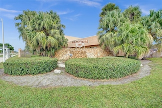 8010 Hampton Blvd Unit 211, North Lauderdale, FL 33068