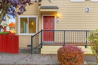 2902 13th St Unit 3A, Everett, WA 98201
