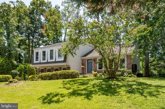 4530 Samuels Pine Rd, Chantilly, VA 20151
