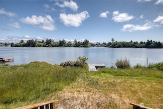 580 Mount Olympus Ave SE, Ocean Shores, WA 98569