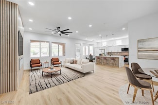 2353 Lauren Dr, Las Vegas, NV 89134