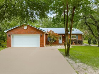 107 Rodney Dr, Freeport, FL 32439
