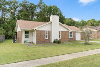 606 Avenue de La Dauphine, Mary Esther, FL 32569