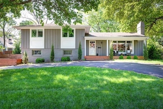 5631 Mission Rd, Fairway, KS 66205