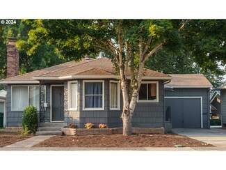 1307 E 5th St, Newberg, OR 97132