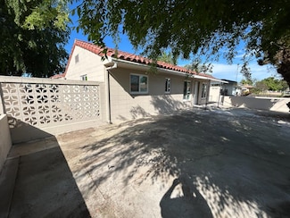 1395 N Esther Way, Fresno, CA 93728