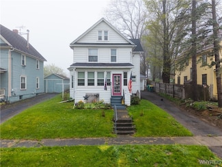 26 Bradford St, Perry, NY 14530