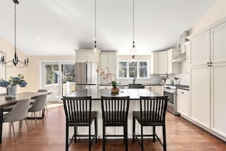 47 Big Blue Dr, Milton, MA 02186
