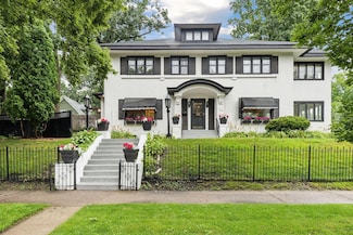 1404 W Franklin Ave, Minneapolis, MN 55405