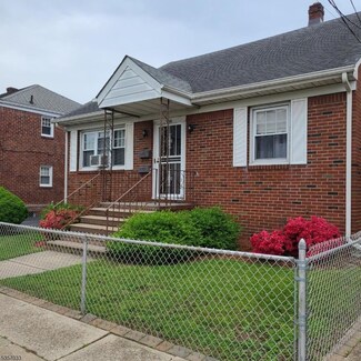 33 Washington Ave, Clifton, NJ 07011