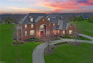 3530 W Galloway Dr, Richfield, OH 44286