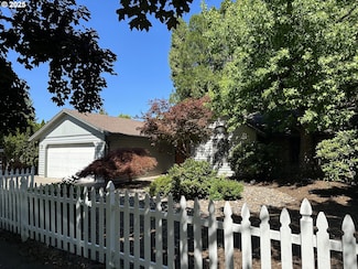734 Wildflower St NE, Salem, OR 97301