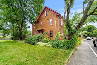 36 Summer St Unit 2, Ipswich, MA 01938