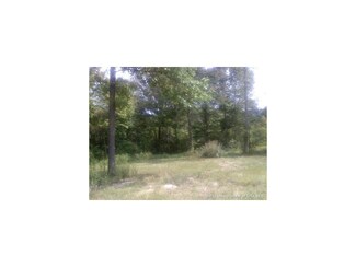 1700 N Doe Valley Dr W, Paoli, IN 47454