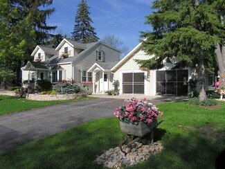 478 Lake St, Green Lake, WI 54941