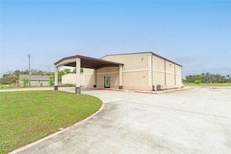 815 Massey Tompkins Rd, Baytown, TX 77521