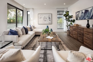 411 S Hamel Rd Unit 102, Los Angeles, CA 90048