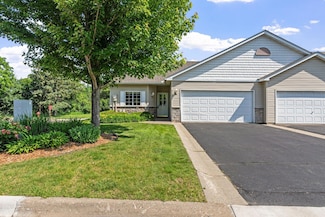 1111 Iris Dr, Saint Paul, MN 55127