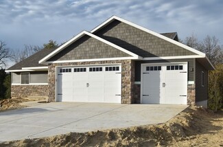 634 Pauquette Pines Ln, Poynette, WI 53955
