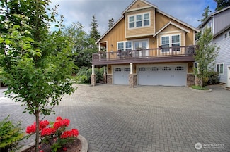 3213 Emerald Ln, Gig Harbor, WA 98335